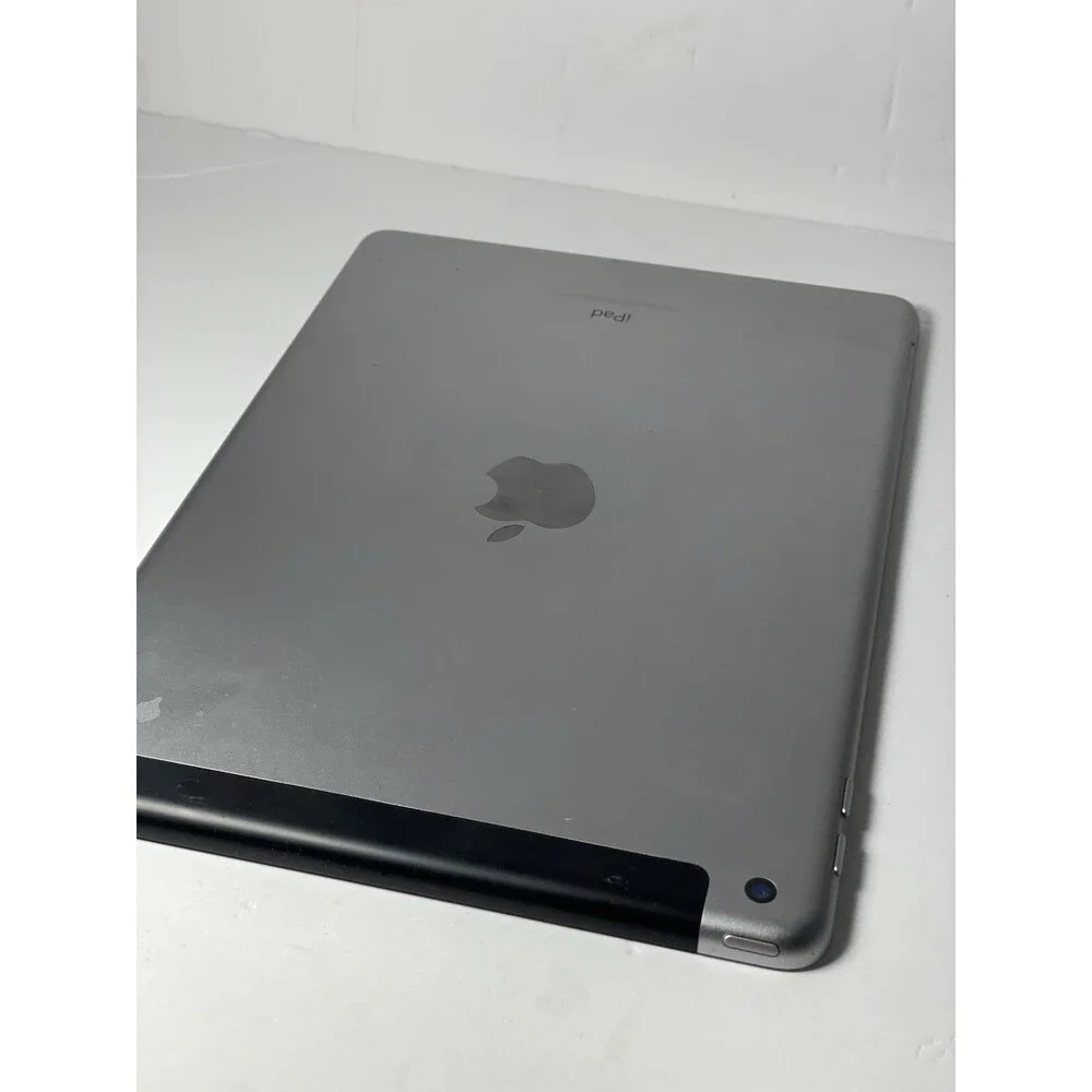 Apple iPad mini 2 Model: ME280LL/A 32 GB Silver/White